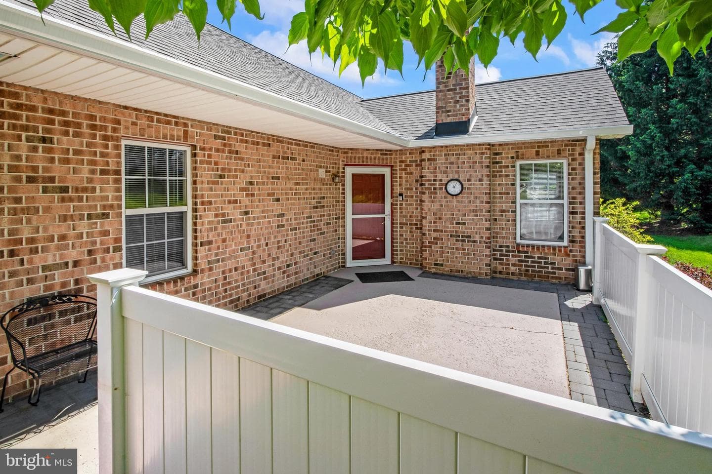 147 Village Way photo 5