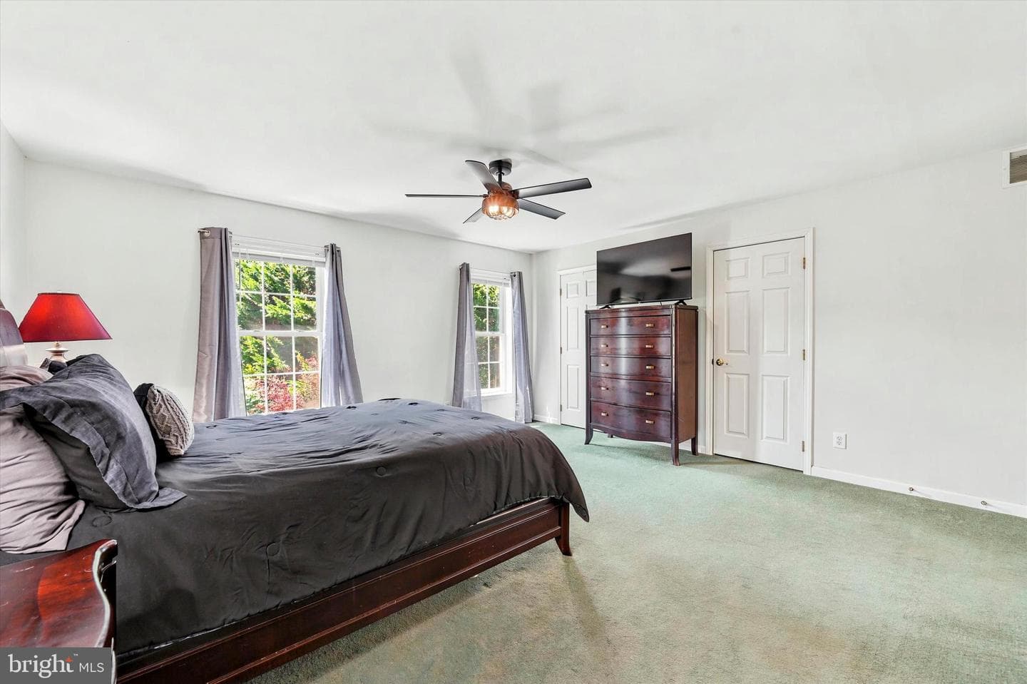 7 Kathleen Drive photo 18