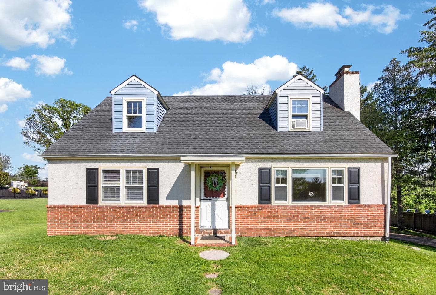 507 Saint Johns Circle photo 35