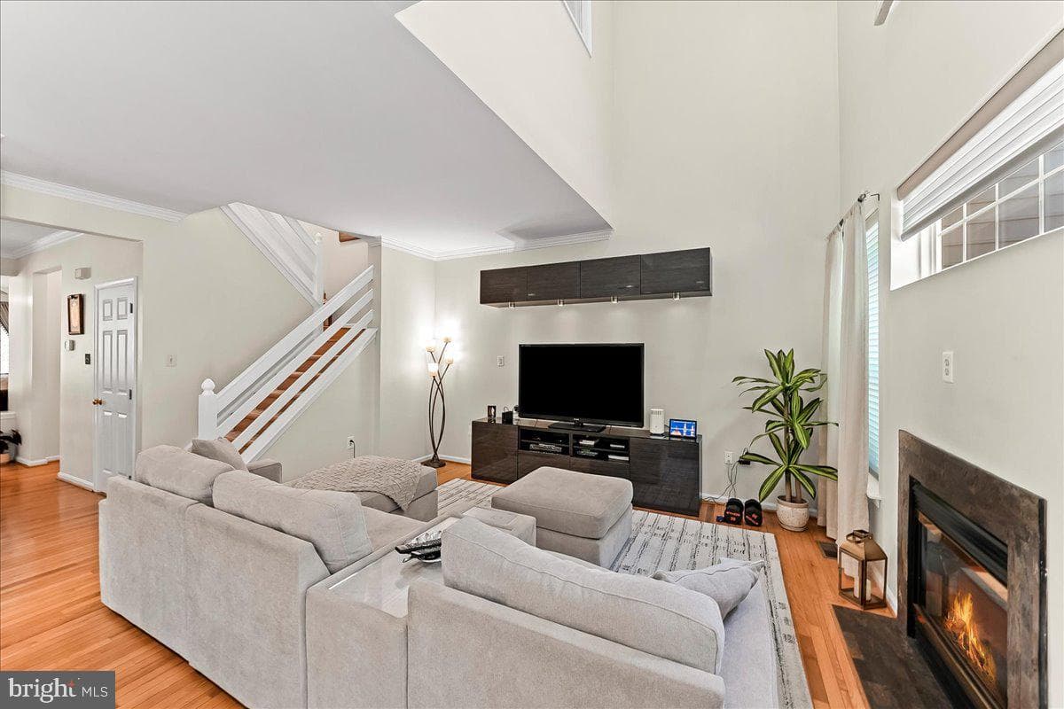 100 Stratford Court photo 12