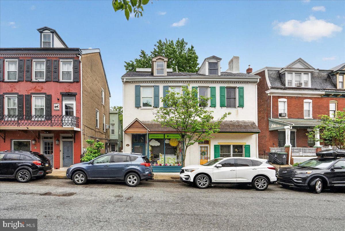 220 Church Street photo 3