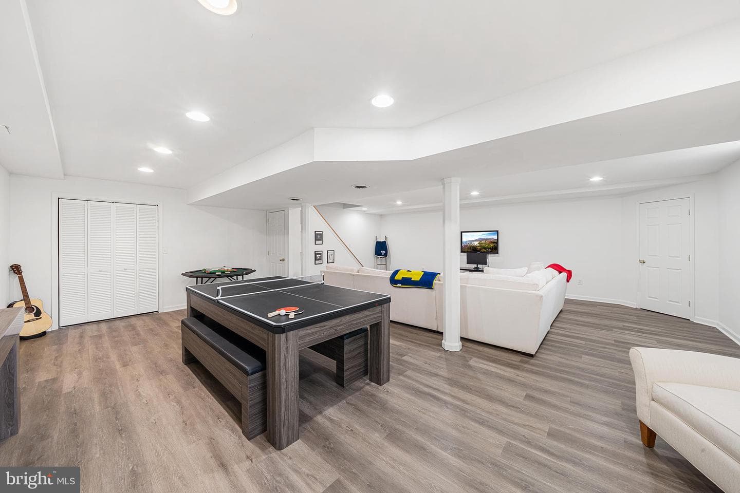 210 James Drive photo 31