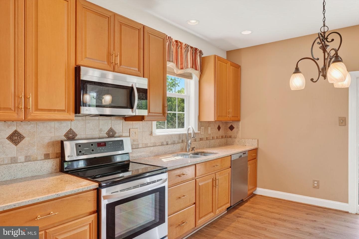415 Westview Drive photo 22