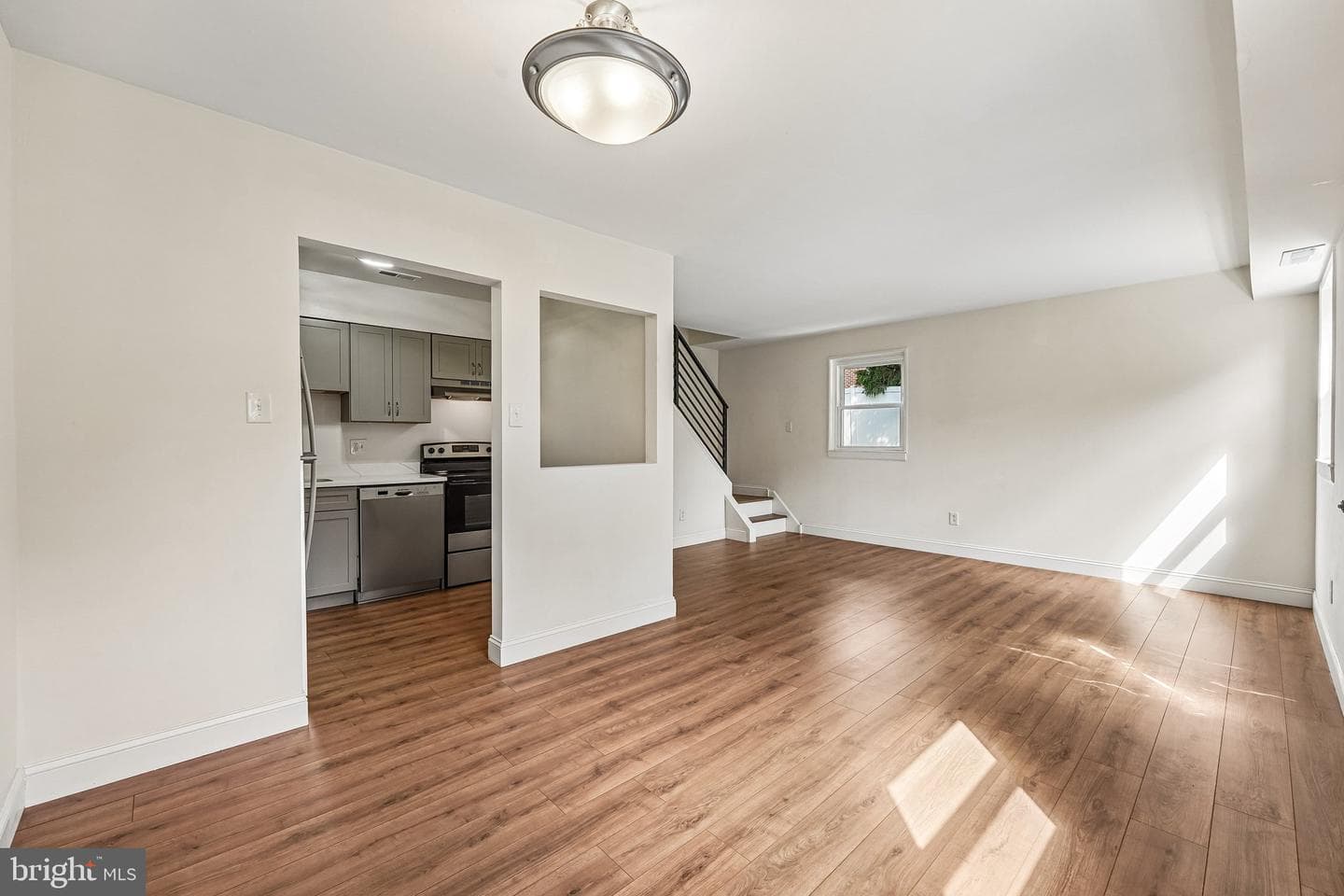 605 W Market Street #35 photo 5
