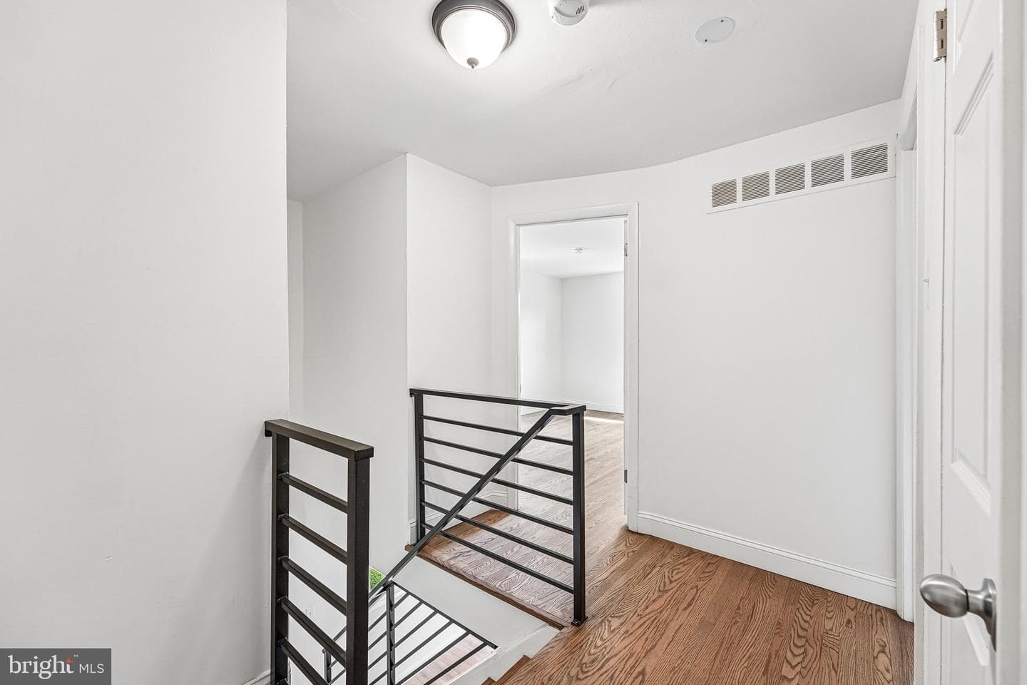 605 W Market Street #35 photo 9