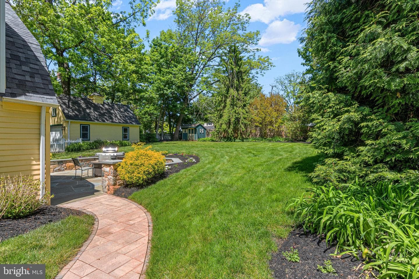 231 W Valley Road photo 46
