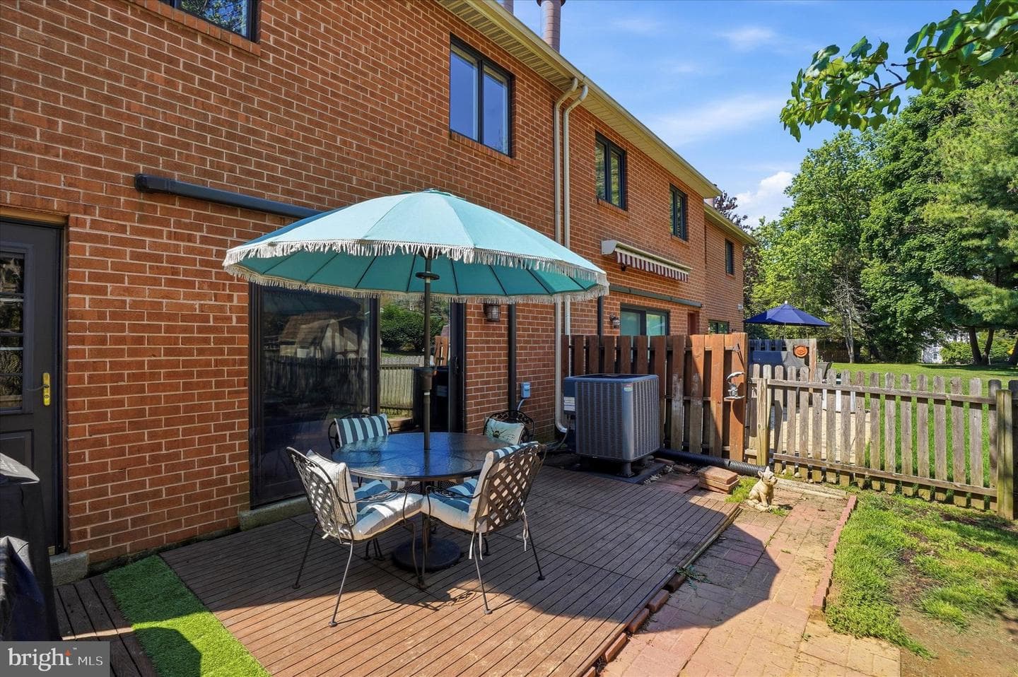 219 Towyn Court photo 21