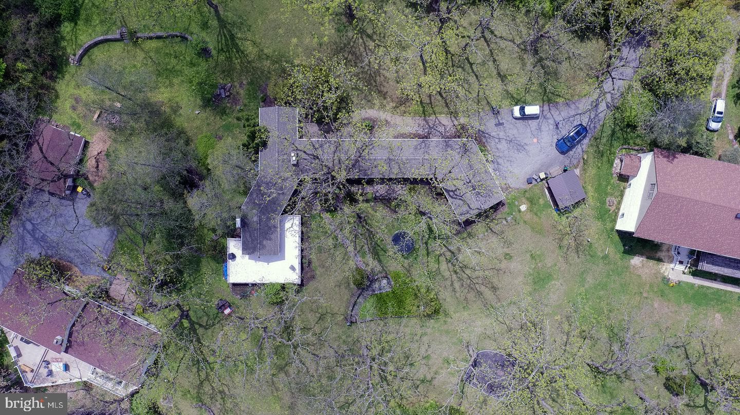 120 Farm Road photo 39