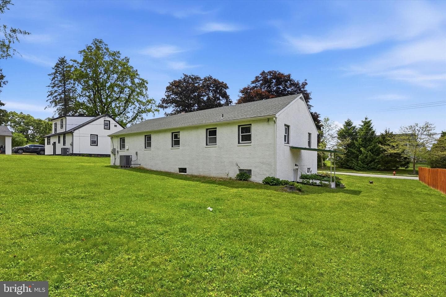 155 Glencrest Road photo 23