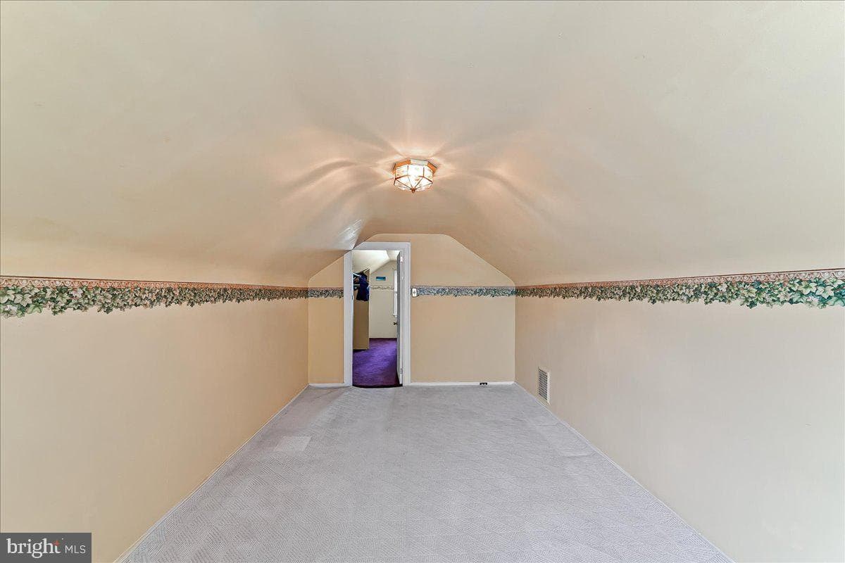 713 Charles Street photo 15