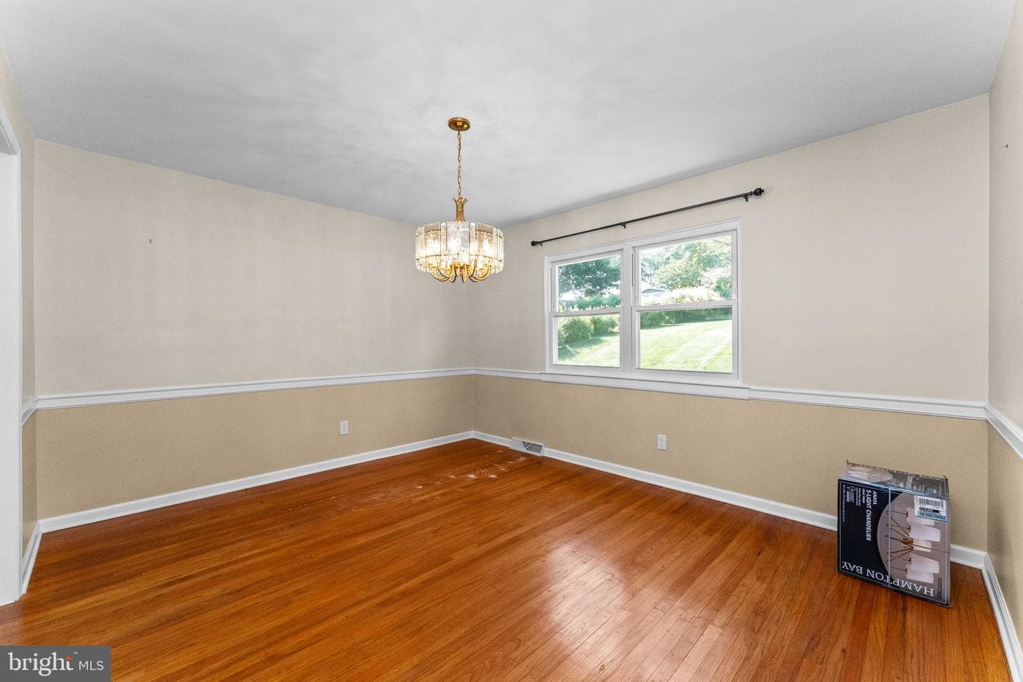 208 Concord Avenue photo 5