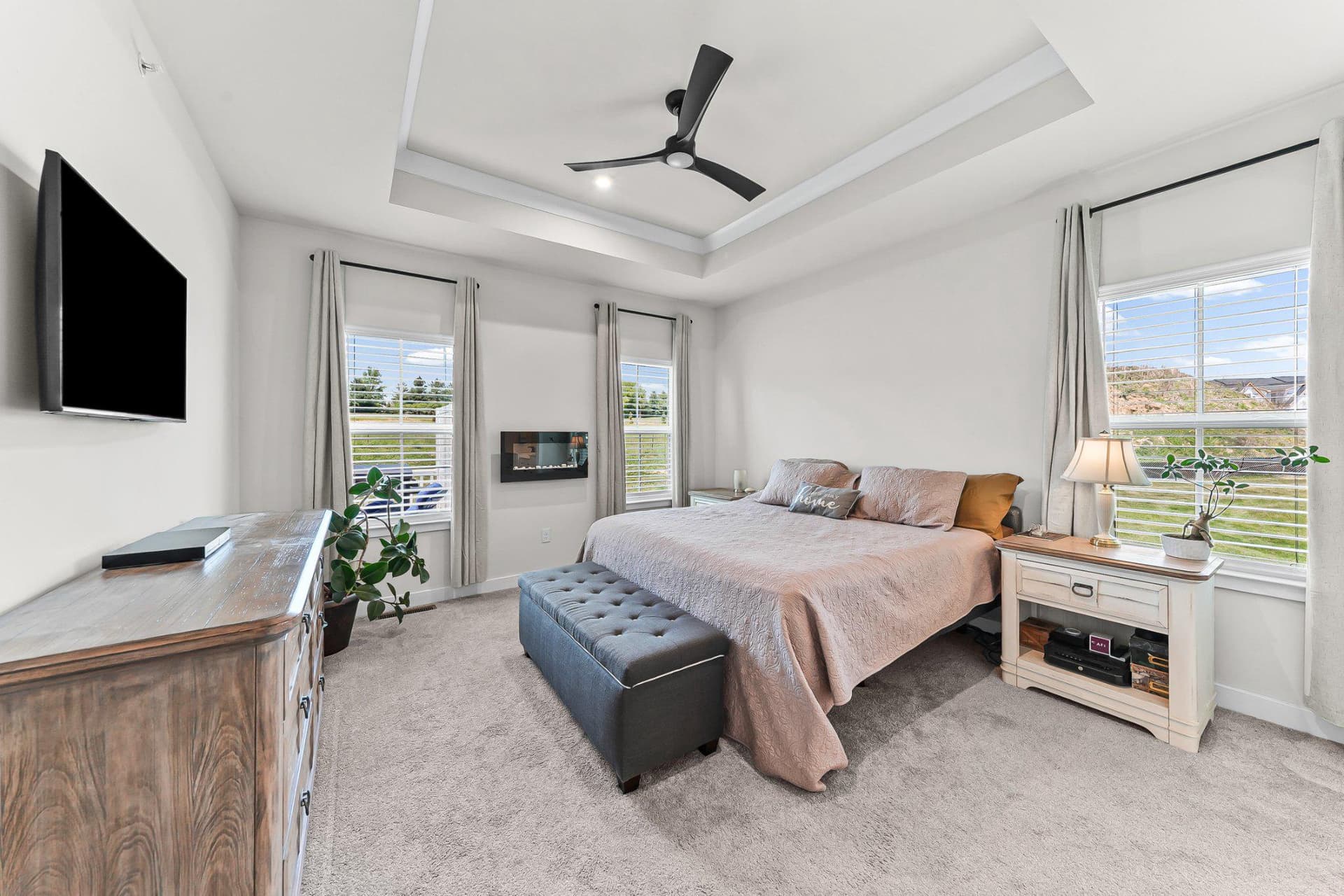 1623 Hydrangea Way photo 7