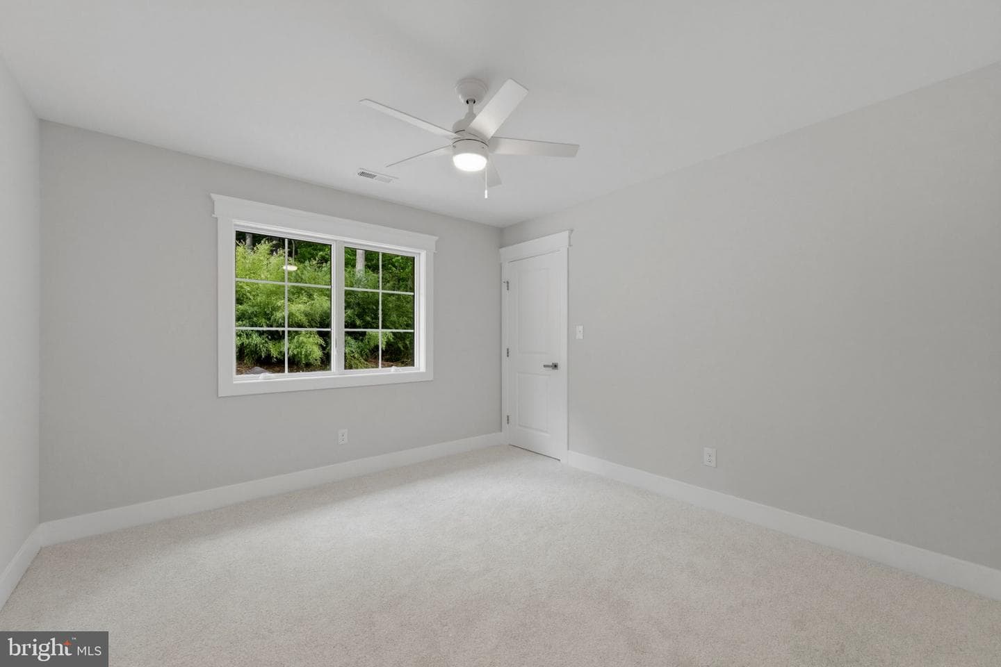 77 Spring Road photo 50