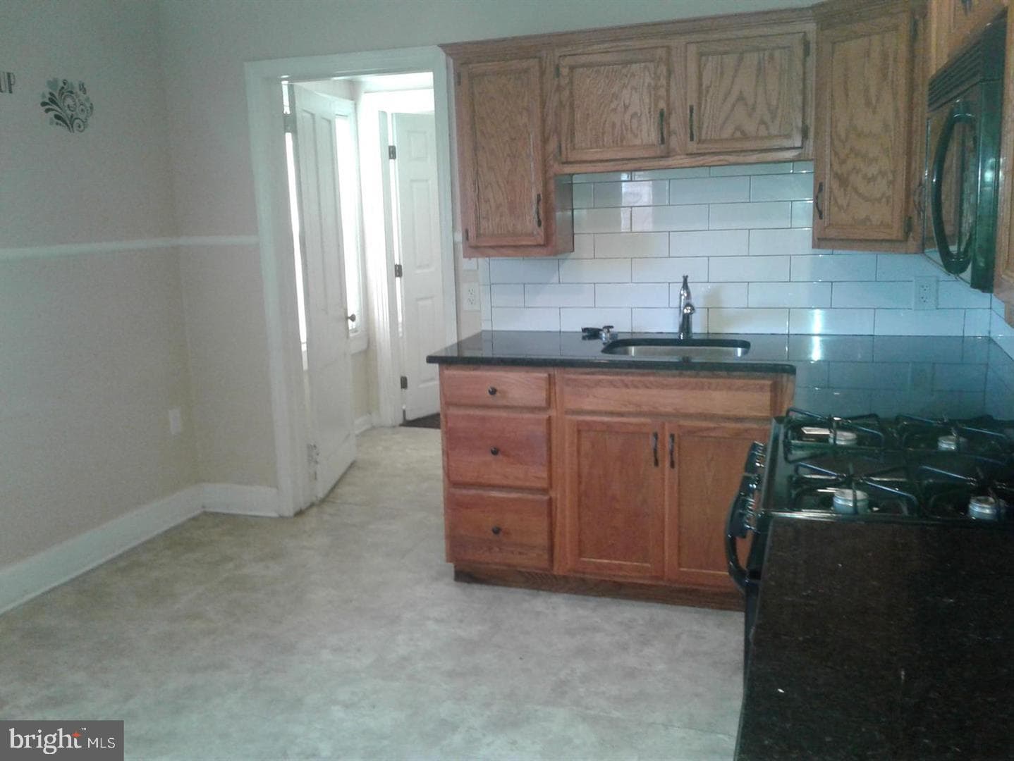 28 N 5th Avenue photo 8