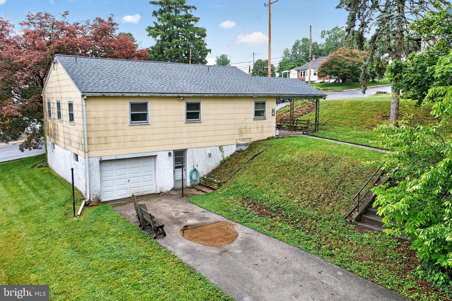 135 Pikeland Avenue photo 34