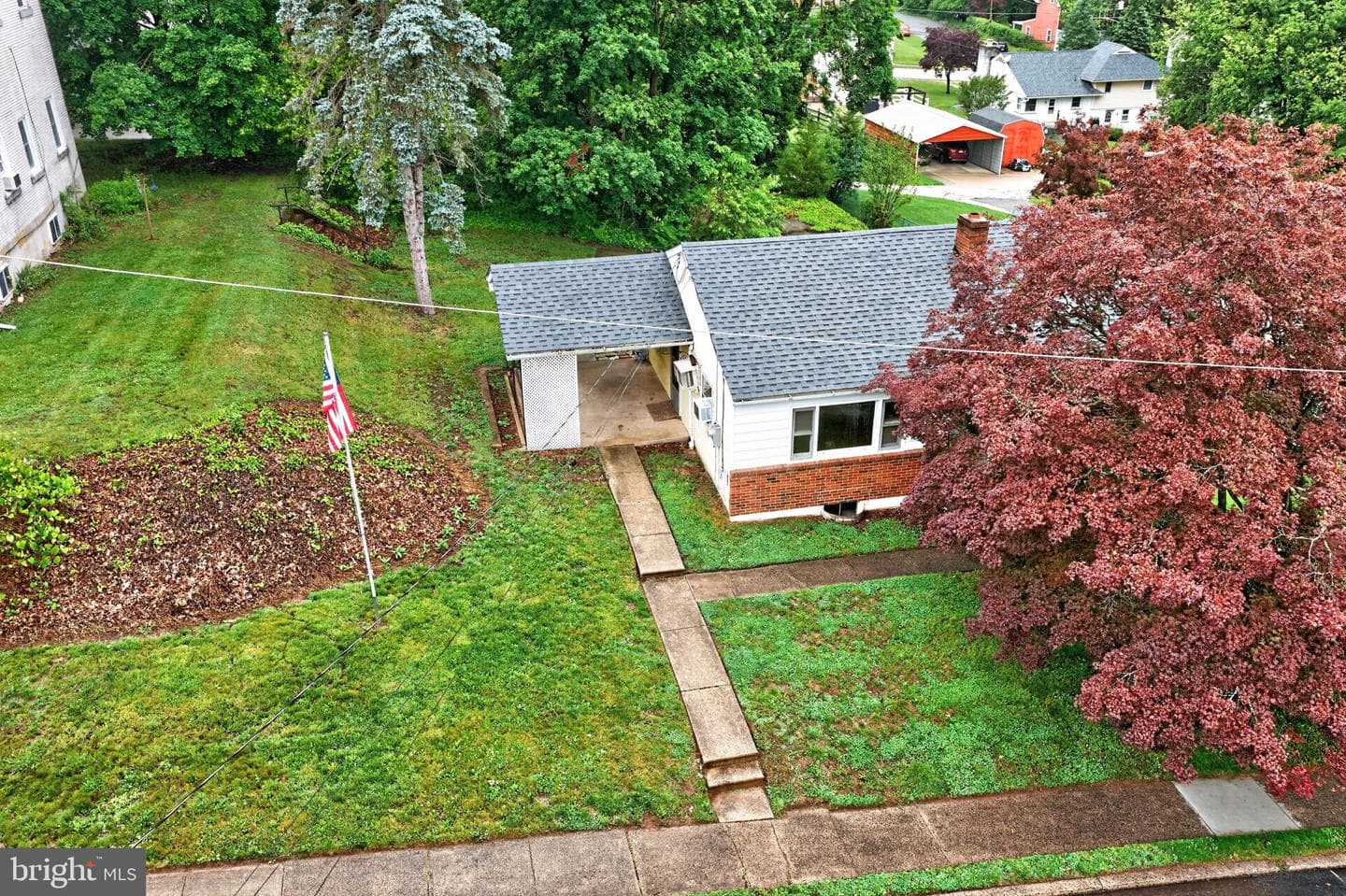 135 Pikeland Avenue photo 37