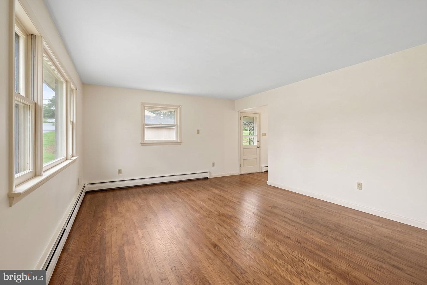 135 Pikeland Avenue photo 4