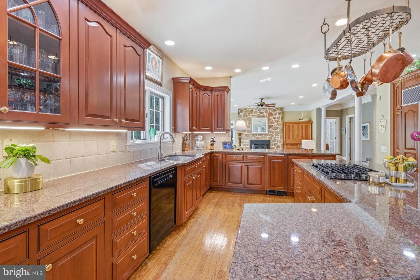 310 Buttonwood Road photo 18
