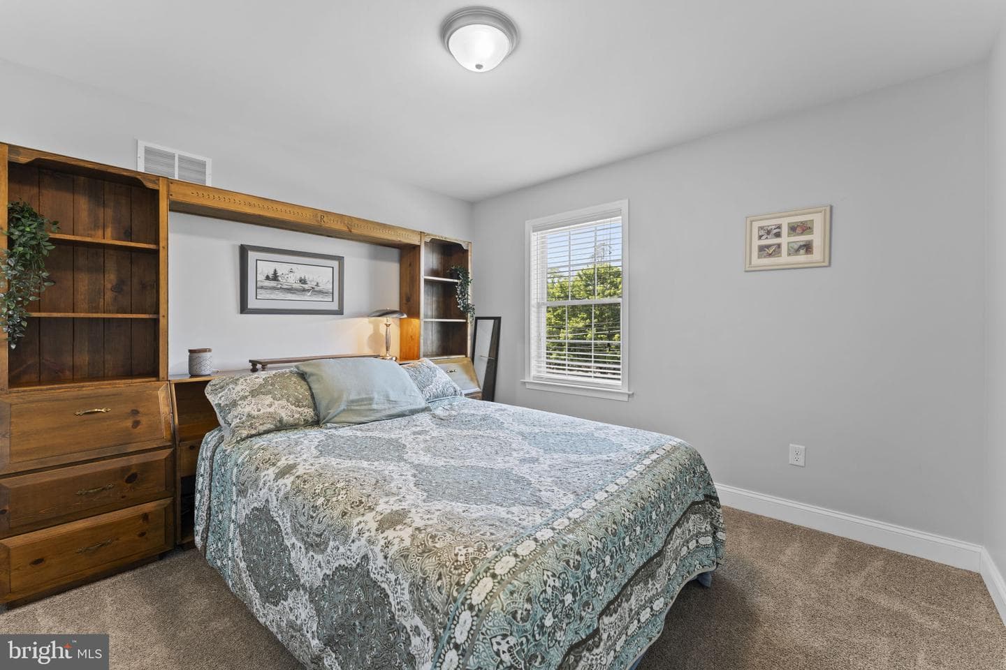 494 E King Road photo 32