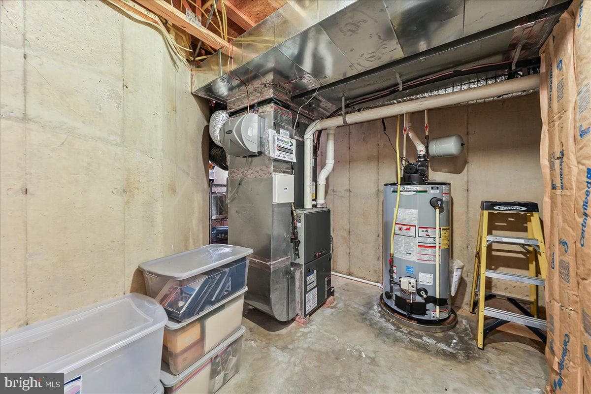 237 Deepdale Drive photo 37