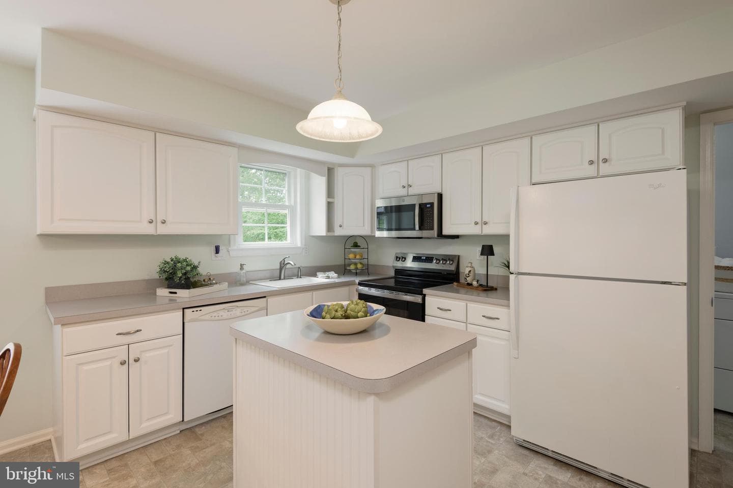215 Elton Circle photo 13