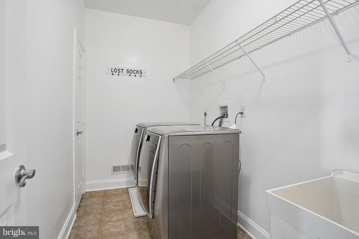 166 Shilling Avenue photo 14
