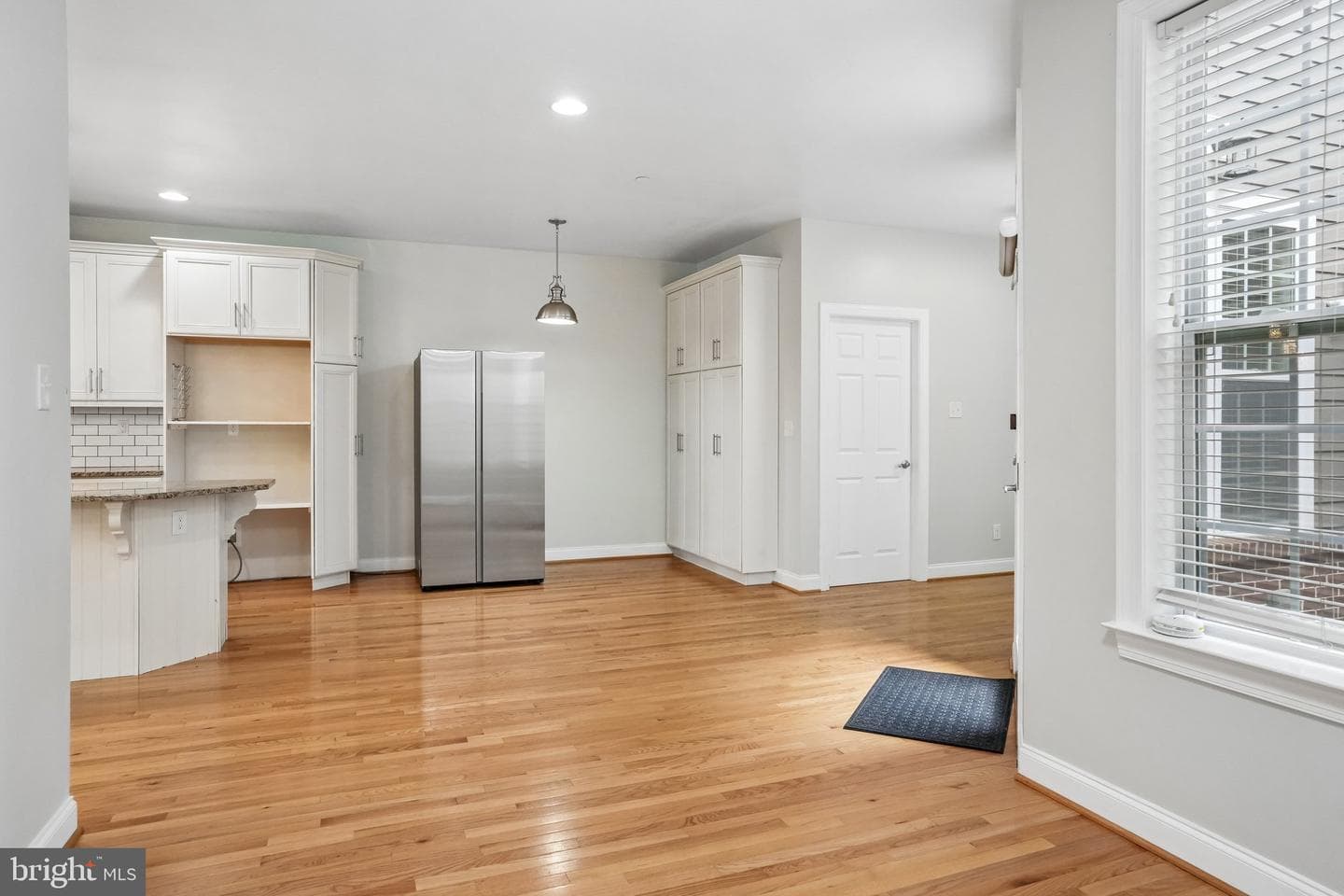 166 Shilling Avenue photo 4