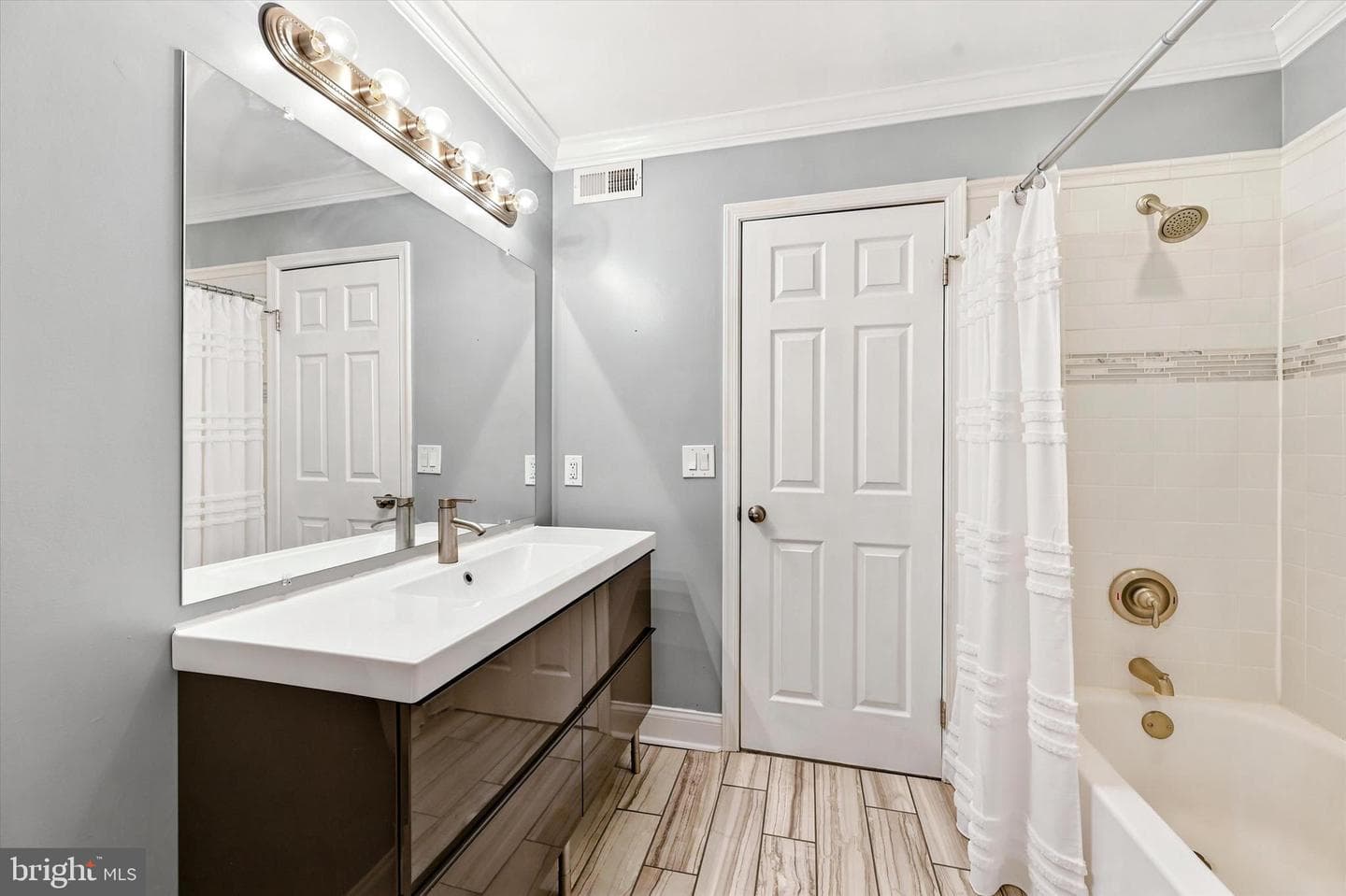 303 Worington Drive #303 photo 23