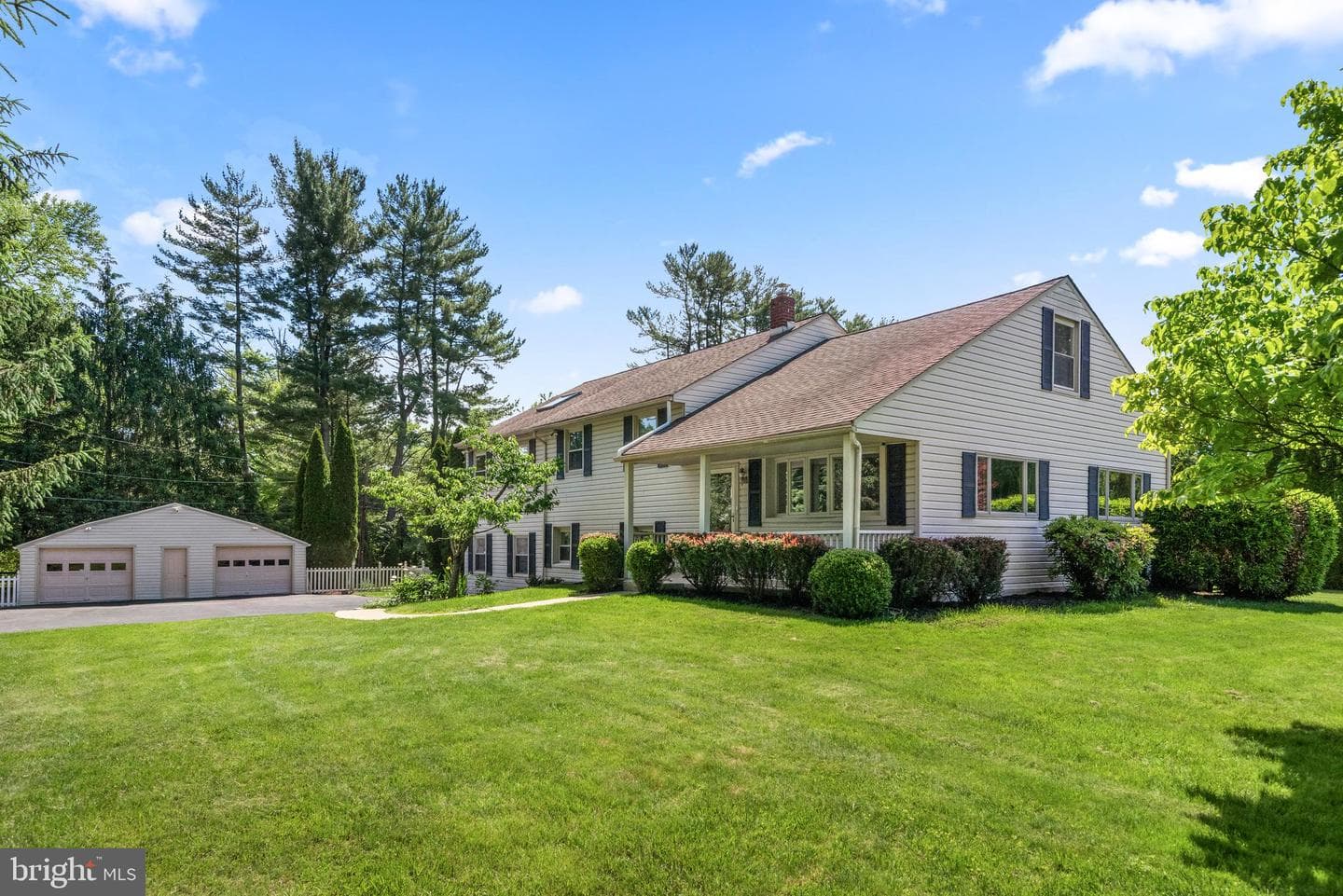 1434 Sugartown Road photo 4