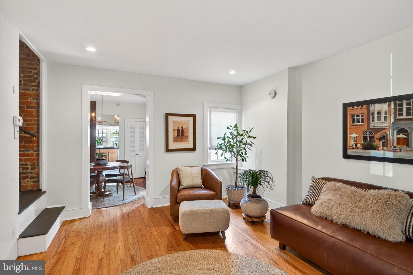 129 W Union Street photo 4