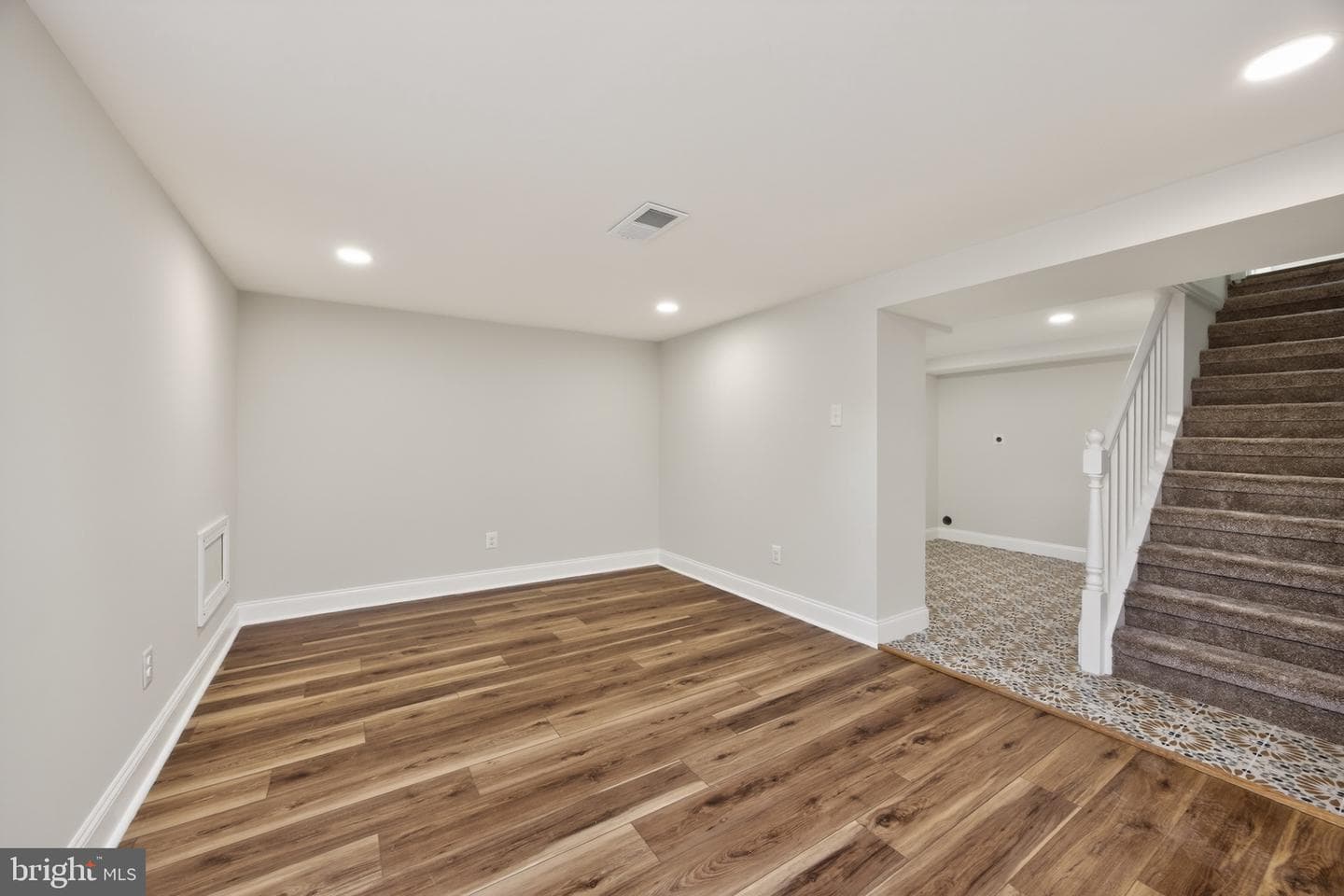 545 Dorothy Lane photo 22