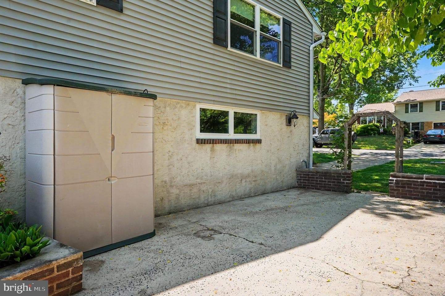 529 Columbia Avenue photo 28