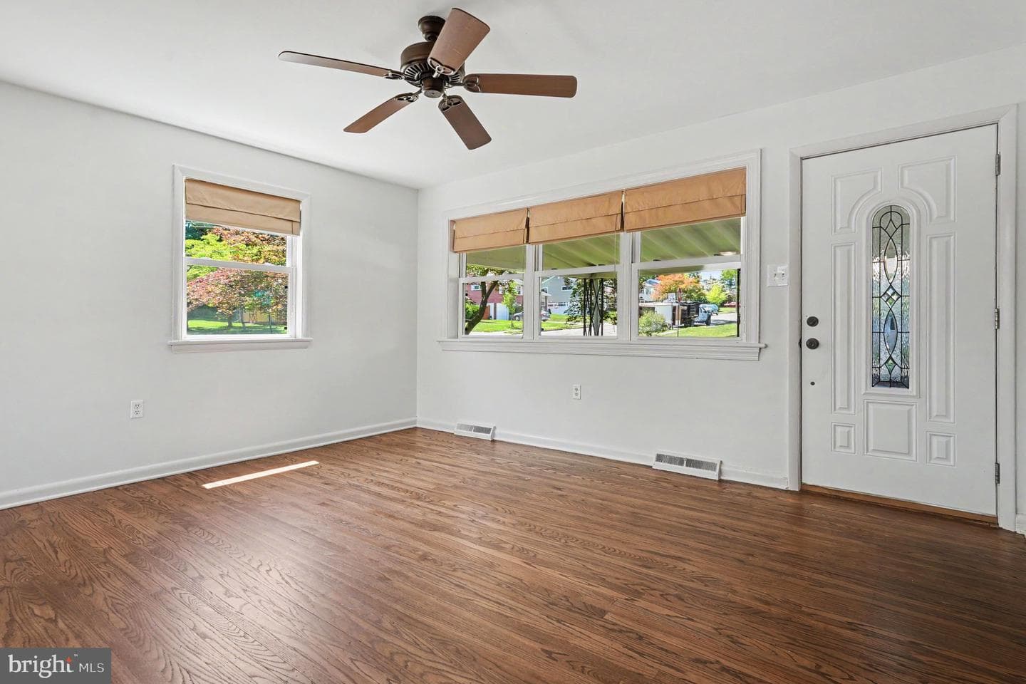 529 Columbia Avenue photo 7