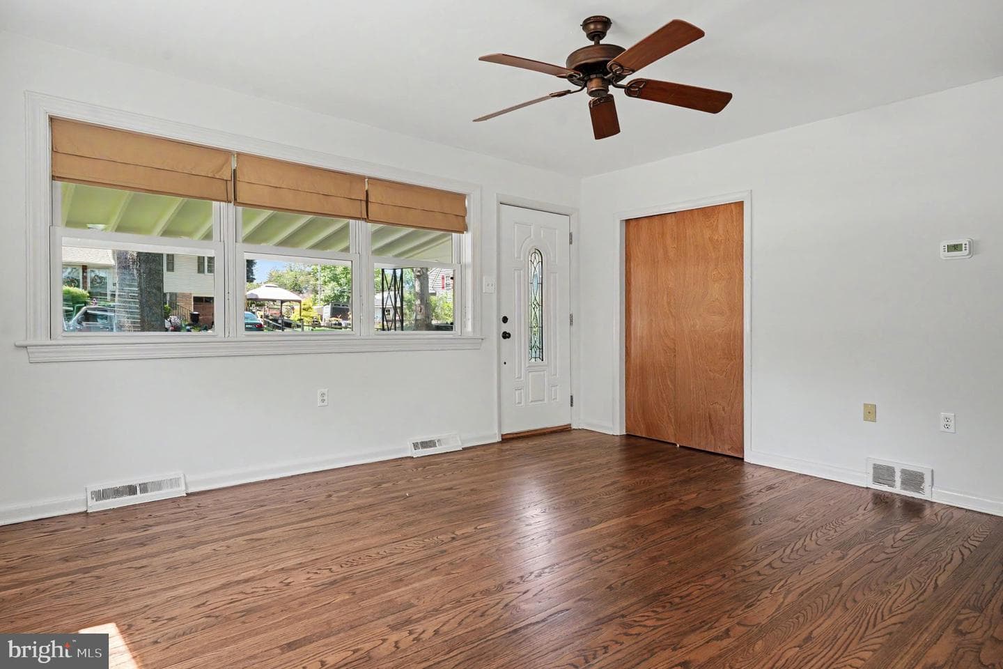 529 Columbia Avenue photo 8