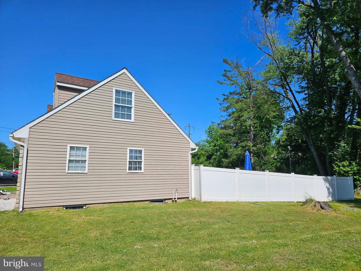 1420 E Harmony Street photo 3