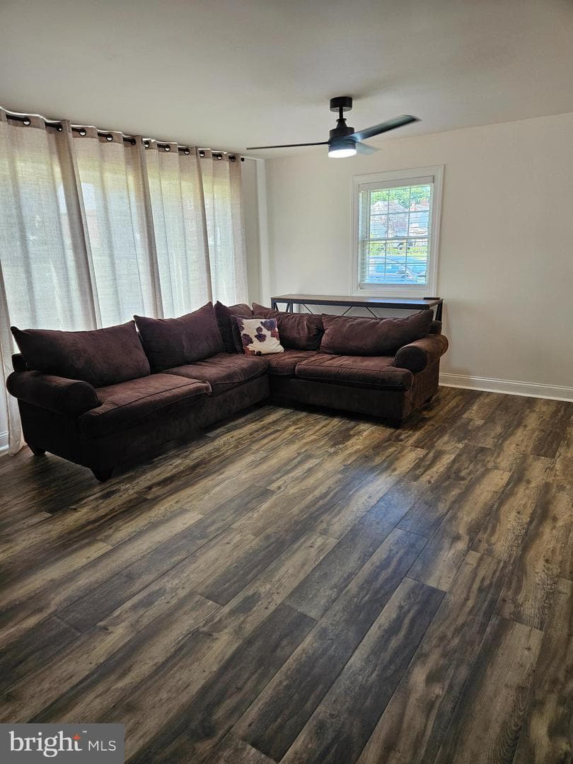 1420 E Harmony Street photo 8