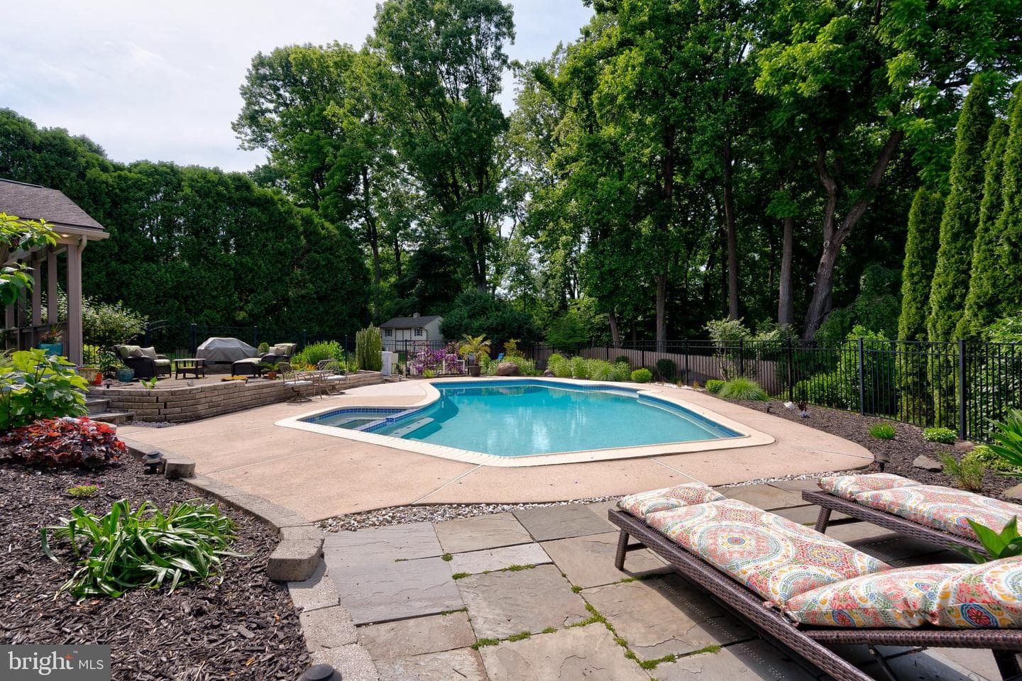 1109 Edward Lane photo 9