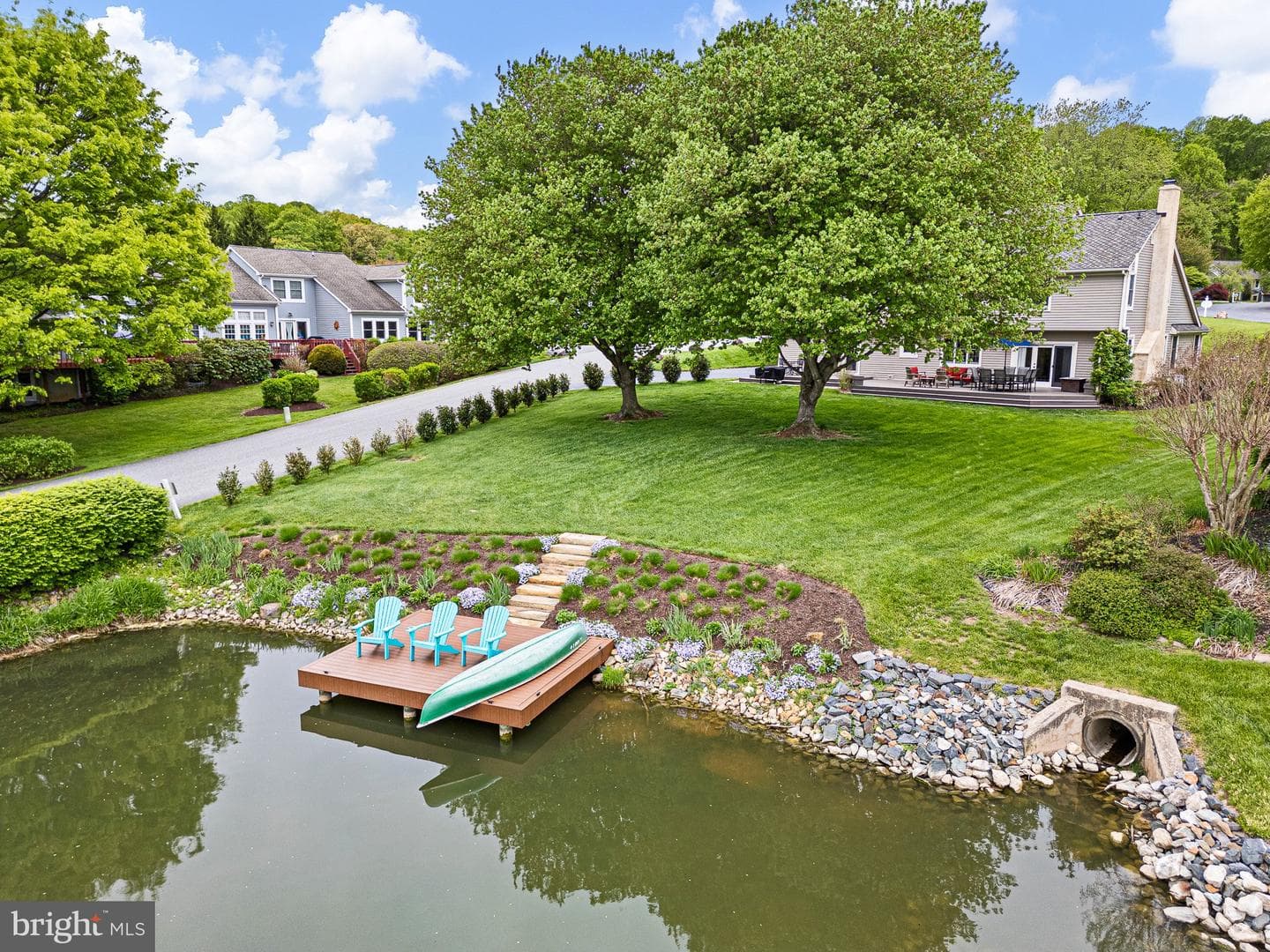 6 W Shore Court photo 35