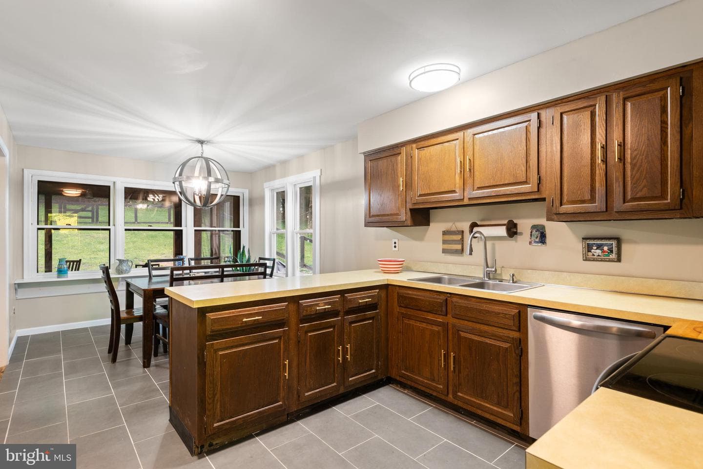 2330 Horseshoe Trail photo 10