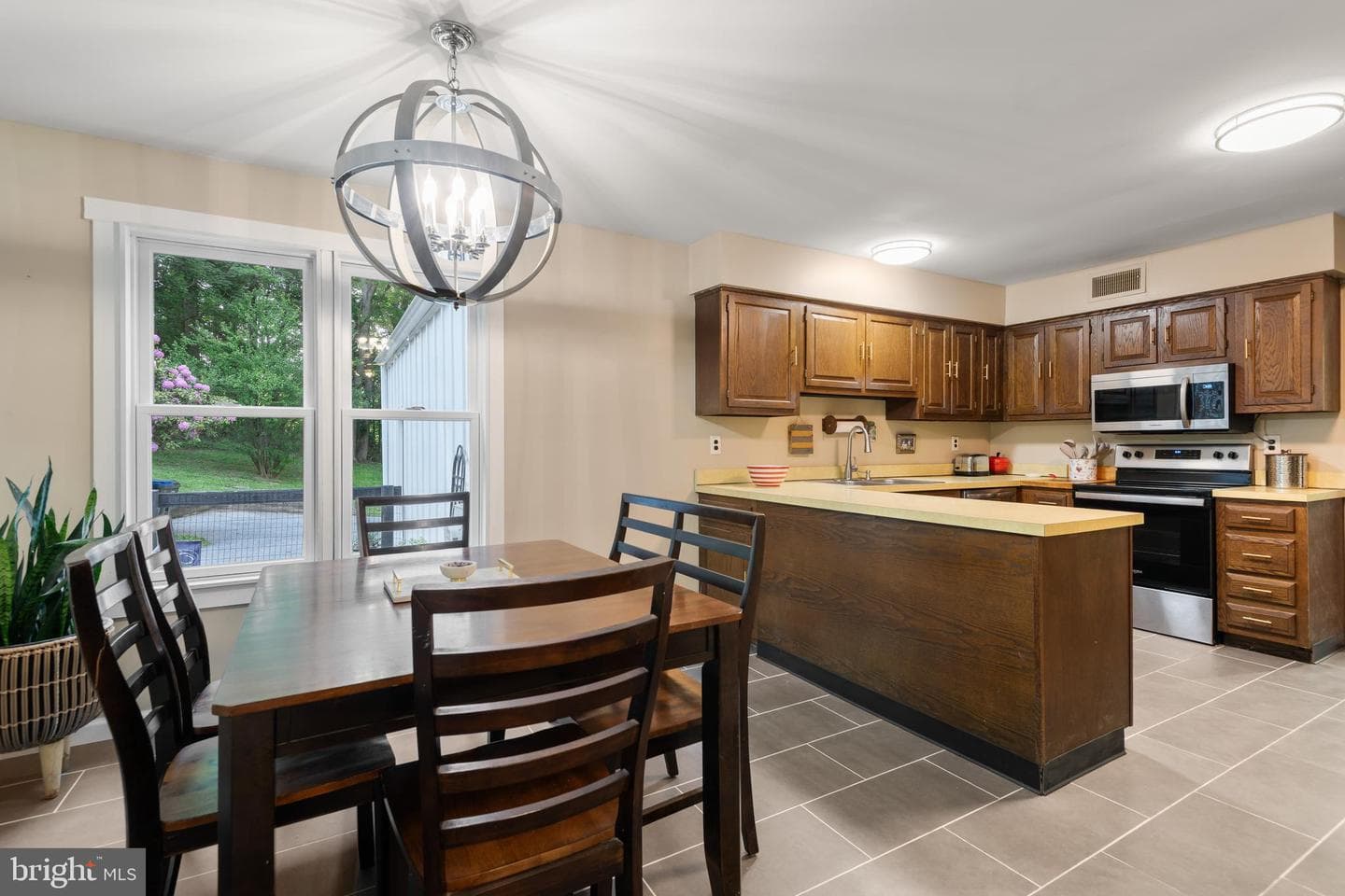 2330 Horseshoe Trail photo 13