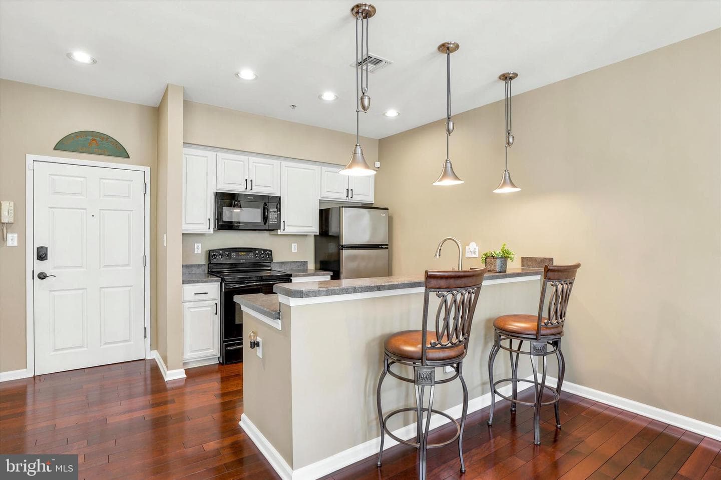 136 Bridge Street #305 photo 2
