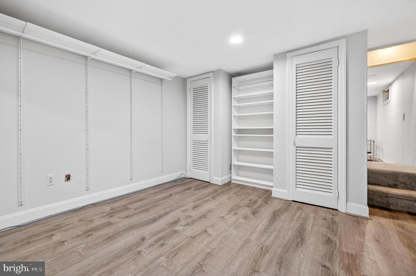 912 Springwood Drive photo 34