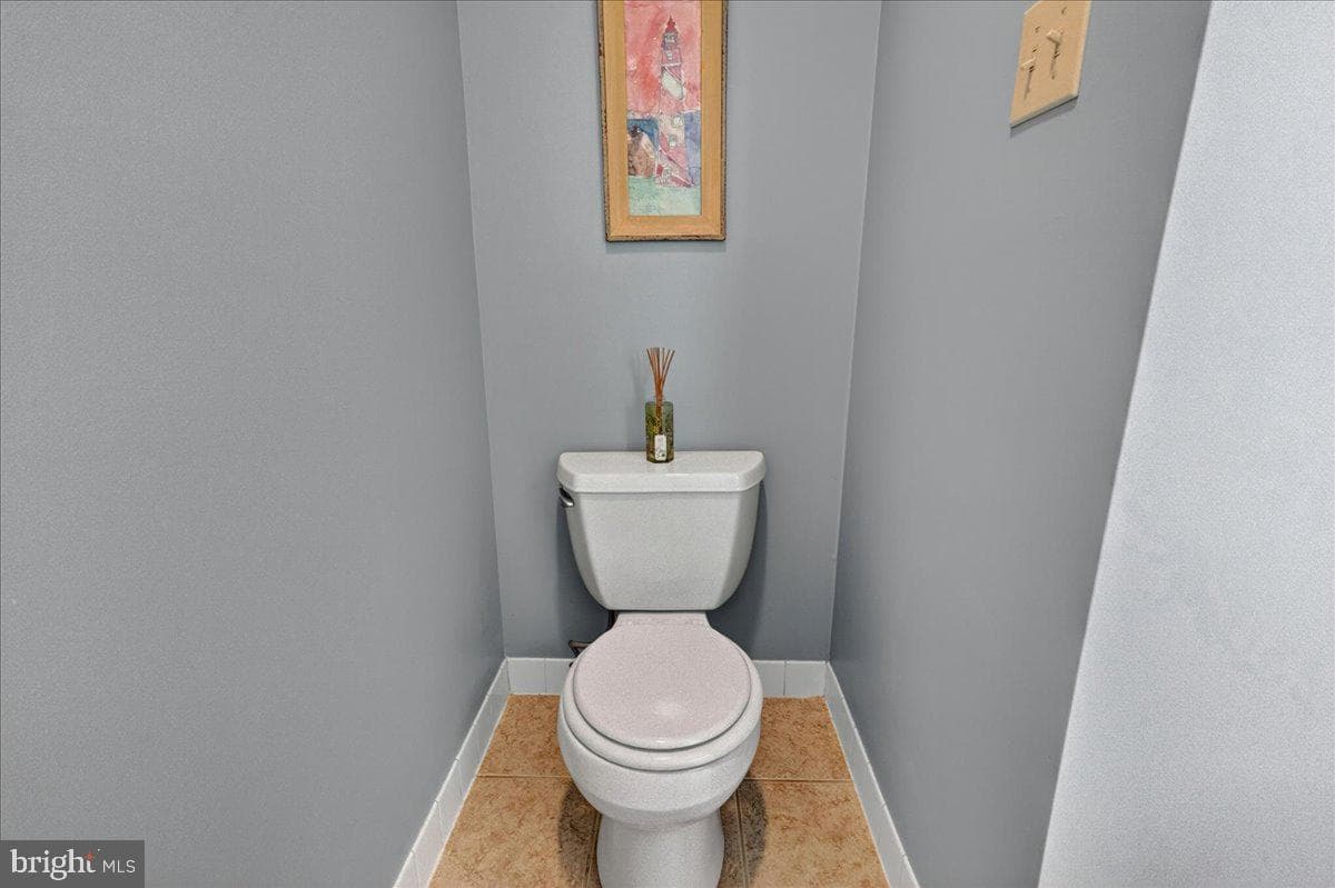 435 Fairmont Drive photo 34