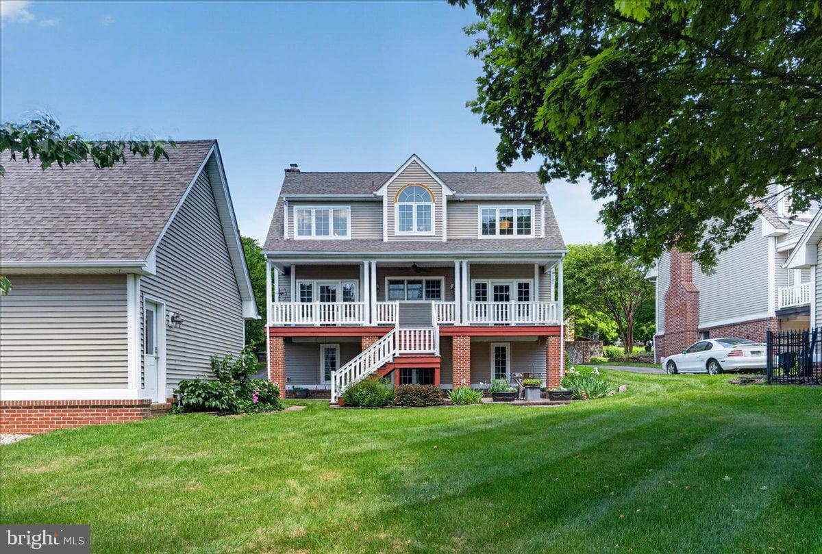 435 Fairmont Drive photo 4