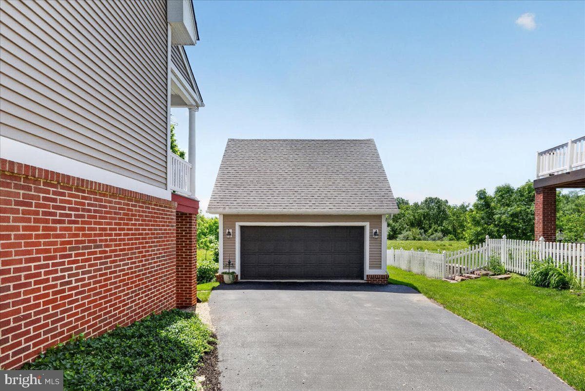435 Fairmont Drive photo 47