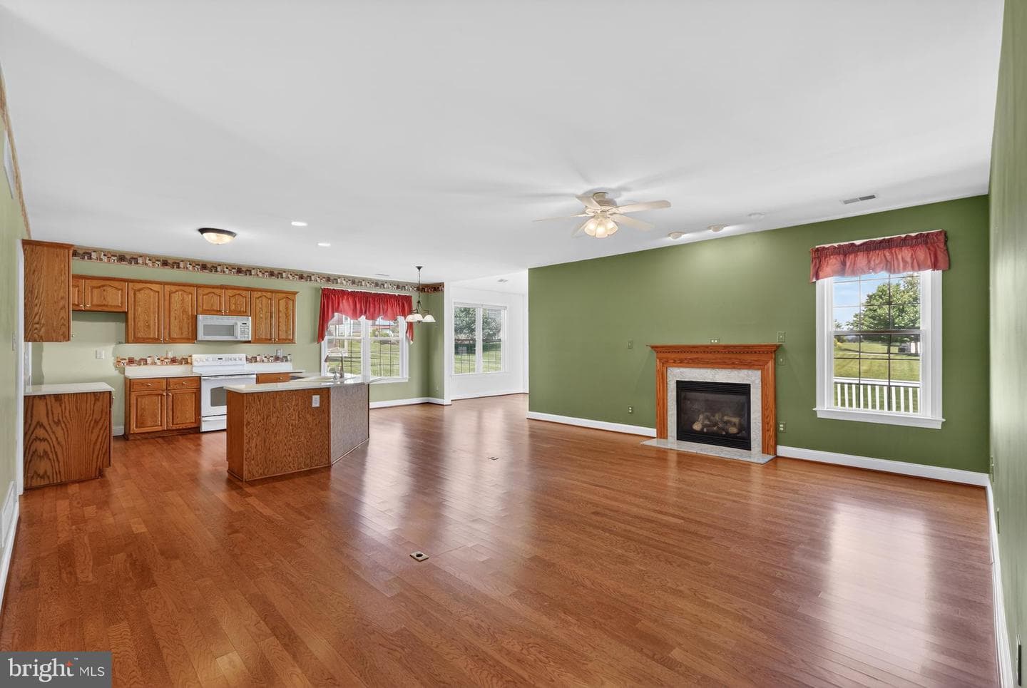 307 Sawgrass Court photo 5