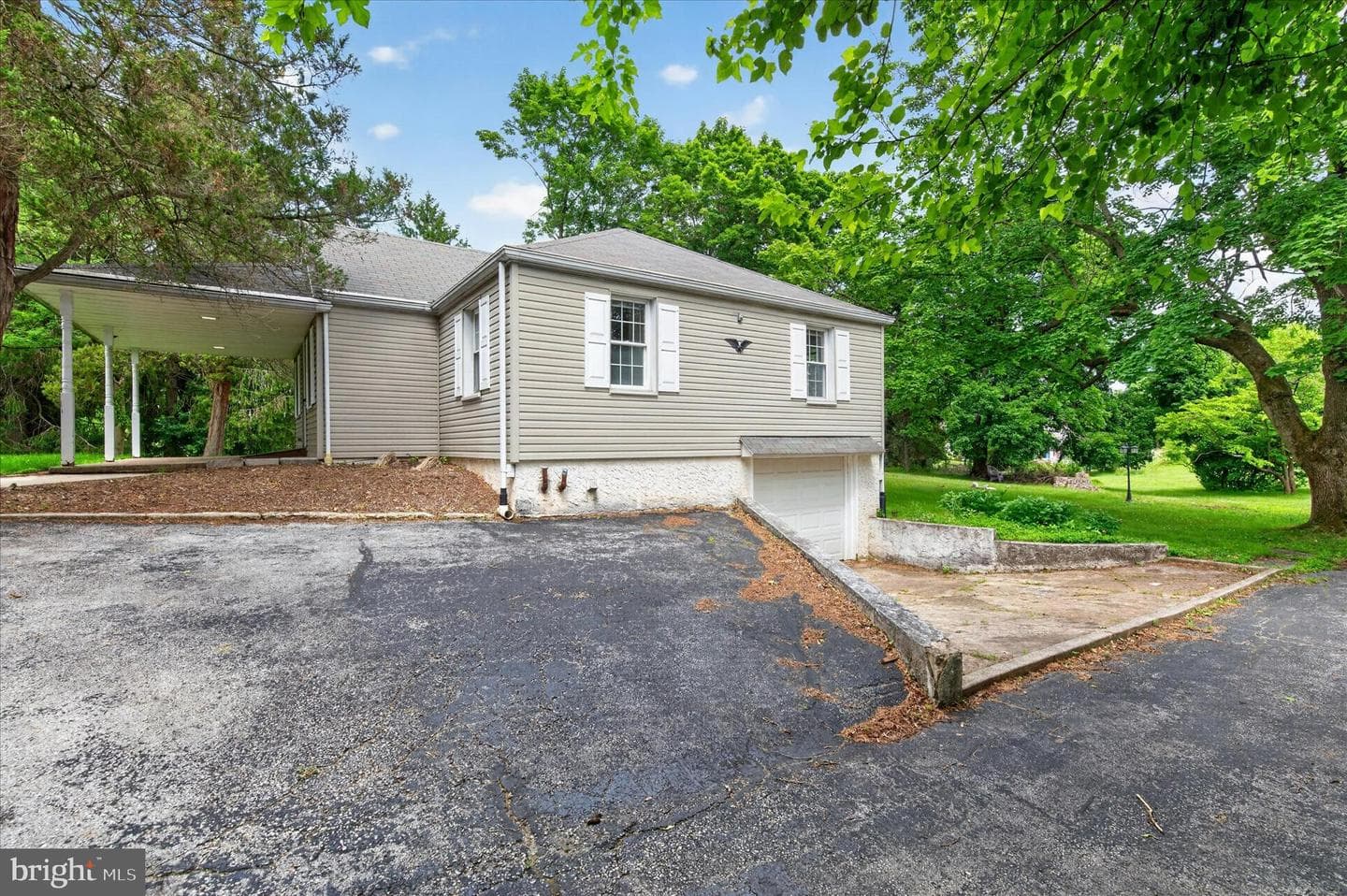 2680 Charlestown Road photo 6