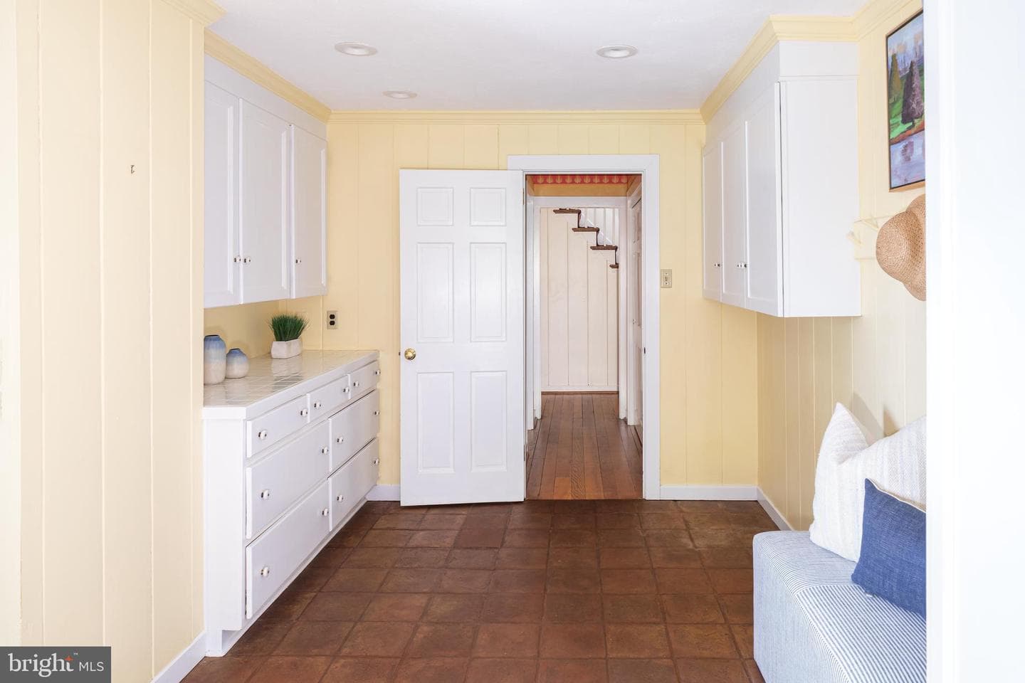 137 Davis Road photo 29