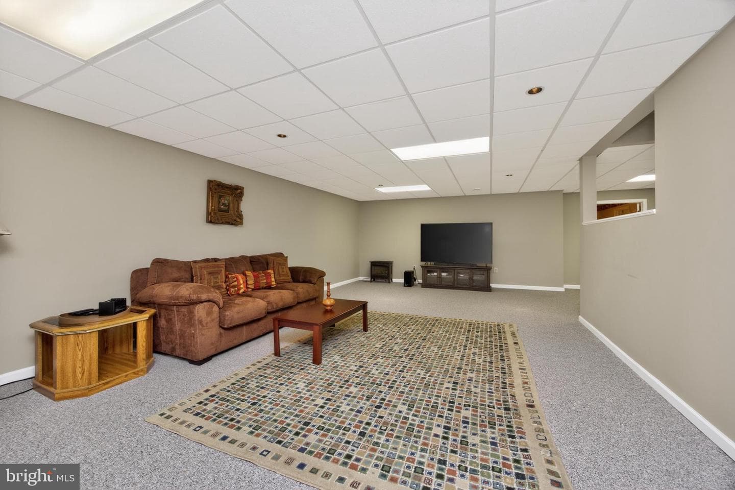 904 Victoria Court photo 54