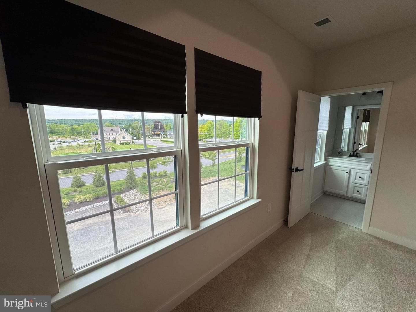 100 Arcadia Way photo 18